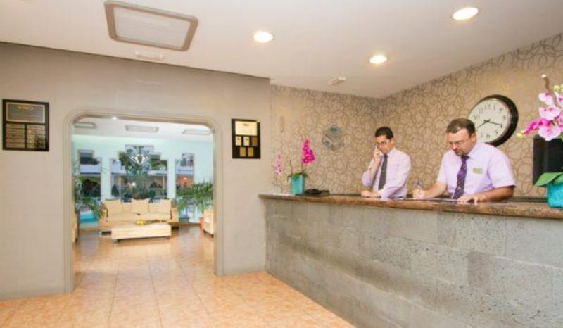 Club Las Calas Hotel Puerto del Carmen  Buitenkant foto